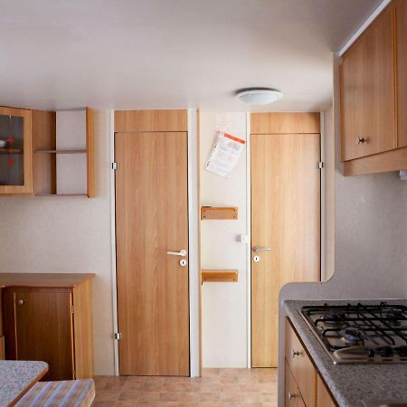 Mobile Home In Cavallino-Treporti With Terrace Ngoại thất bức ảnh